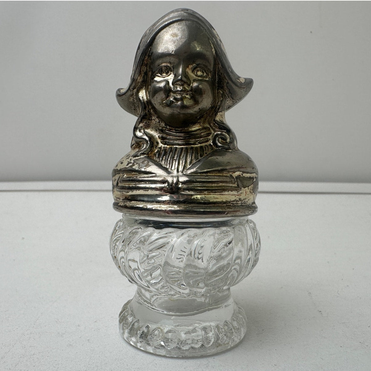 Vintage Guardian Service Dutch Girl & Boy Salt & Pepper Shakers Set