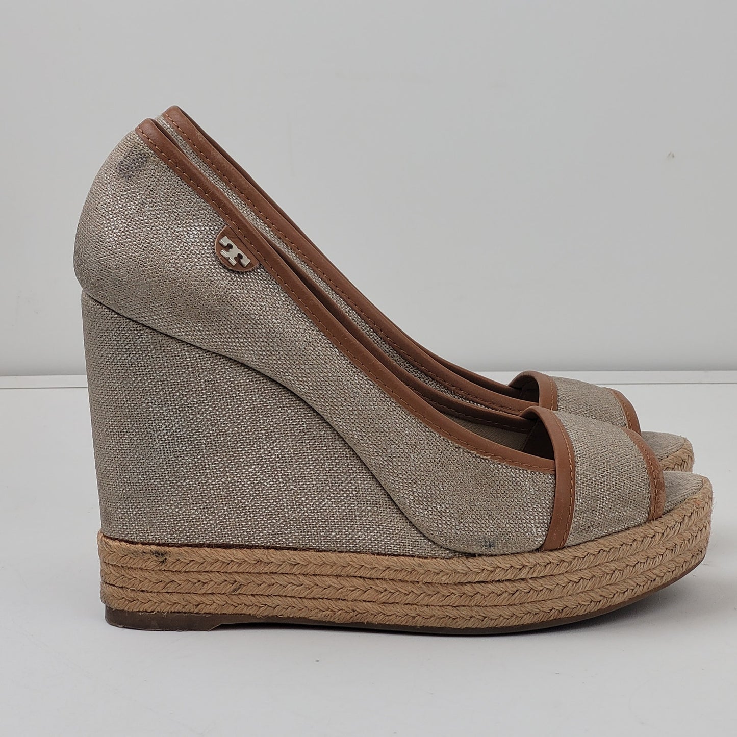 Tory Burch Women's Tan Shimmer Canvas Wedge Shoes Size 39/8.5