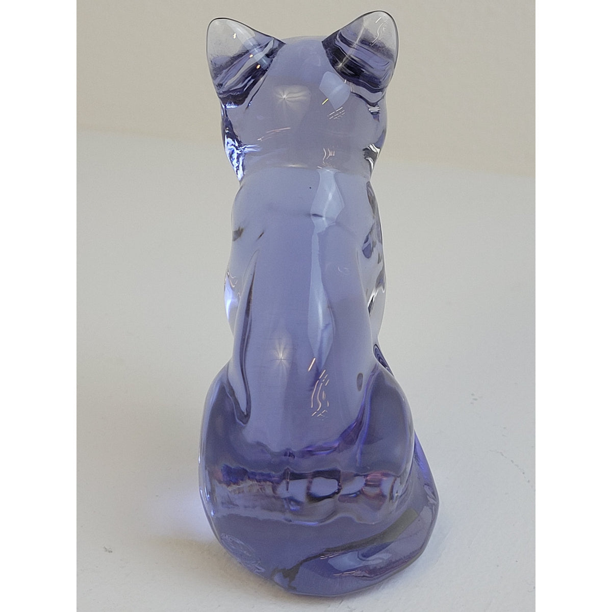 Vintage Fenton Glass Amethyst Light Purple Sitting Cat Figurine