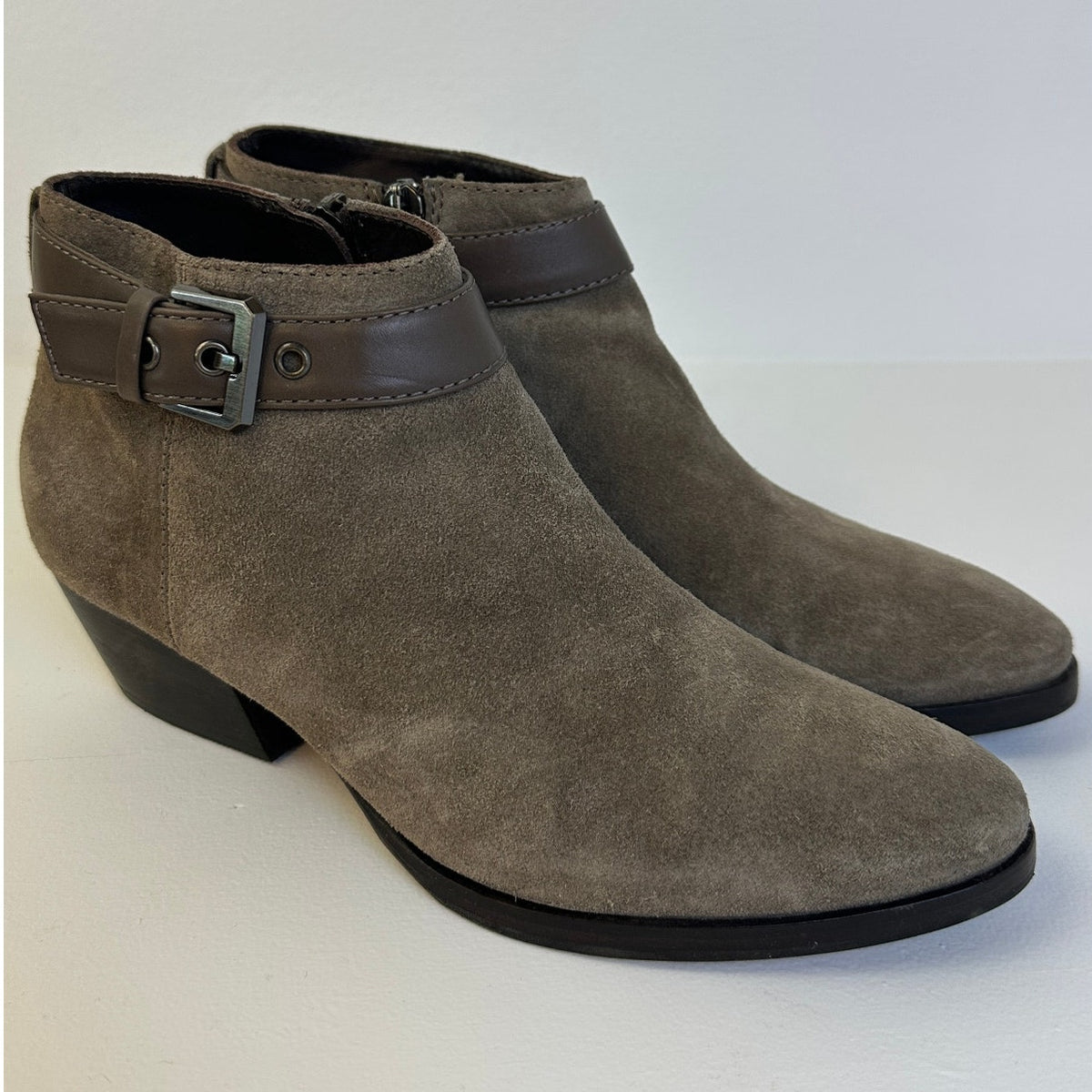 Aquatalia Light Brown Suede Buckle Ankle Boots Made in Italy Women’s Sz 6