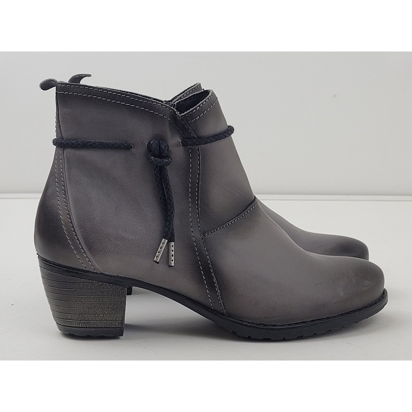 Eric Michael Styled Gray Leather Alexis Boots Women's Sz 37