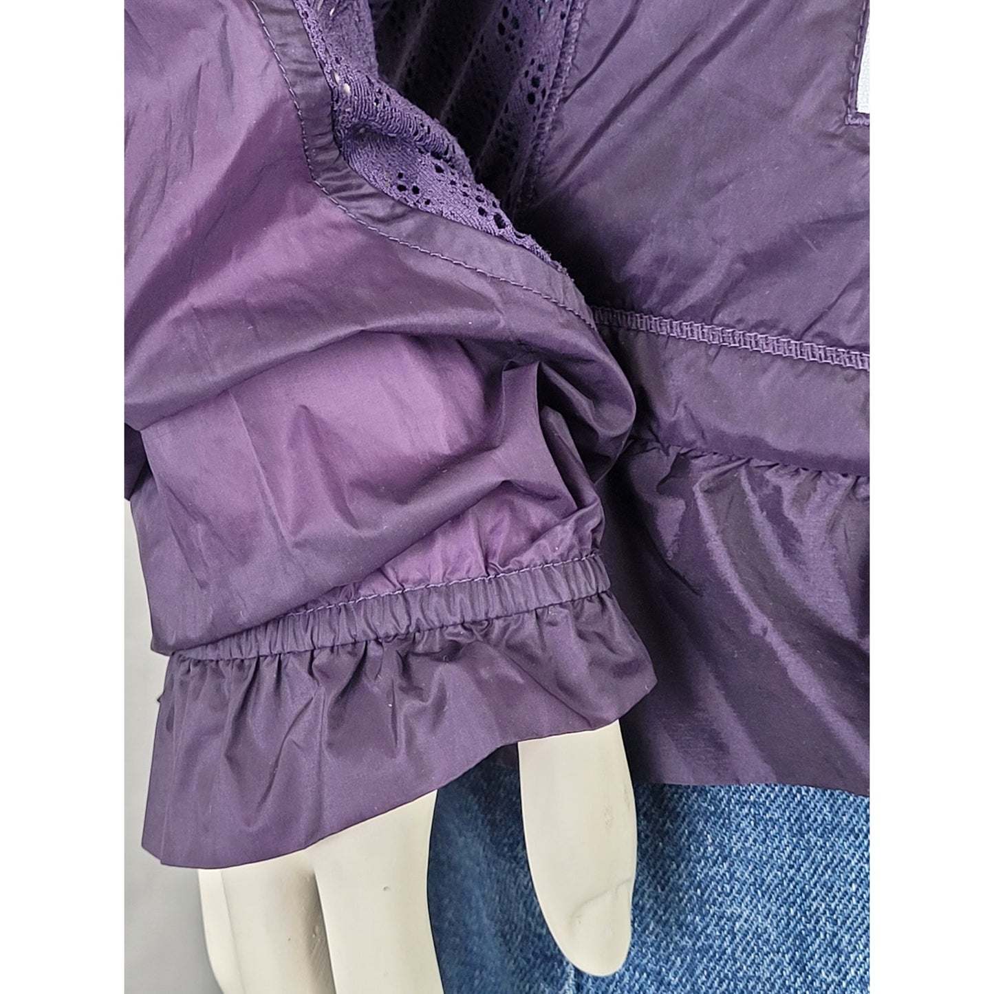 Lululemon Purple Run Wild Jacket Mesh Panels Ruffle Detail Women's Sz 4/6