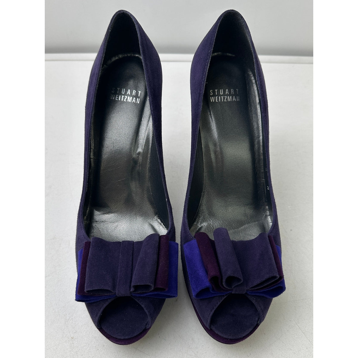 Stuart Weitzman "Back Page" Purple Suede Peep Toe Platform Pumps Women's Sz 8