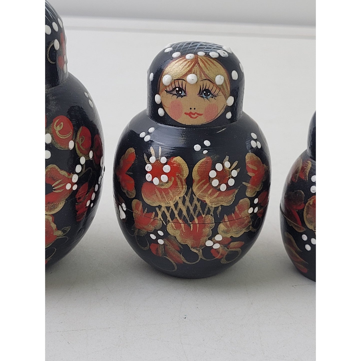 Vintage Hand-Painted Matryoshka Nesting Doll Set | 11 pieces | 6 1/4" Tall