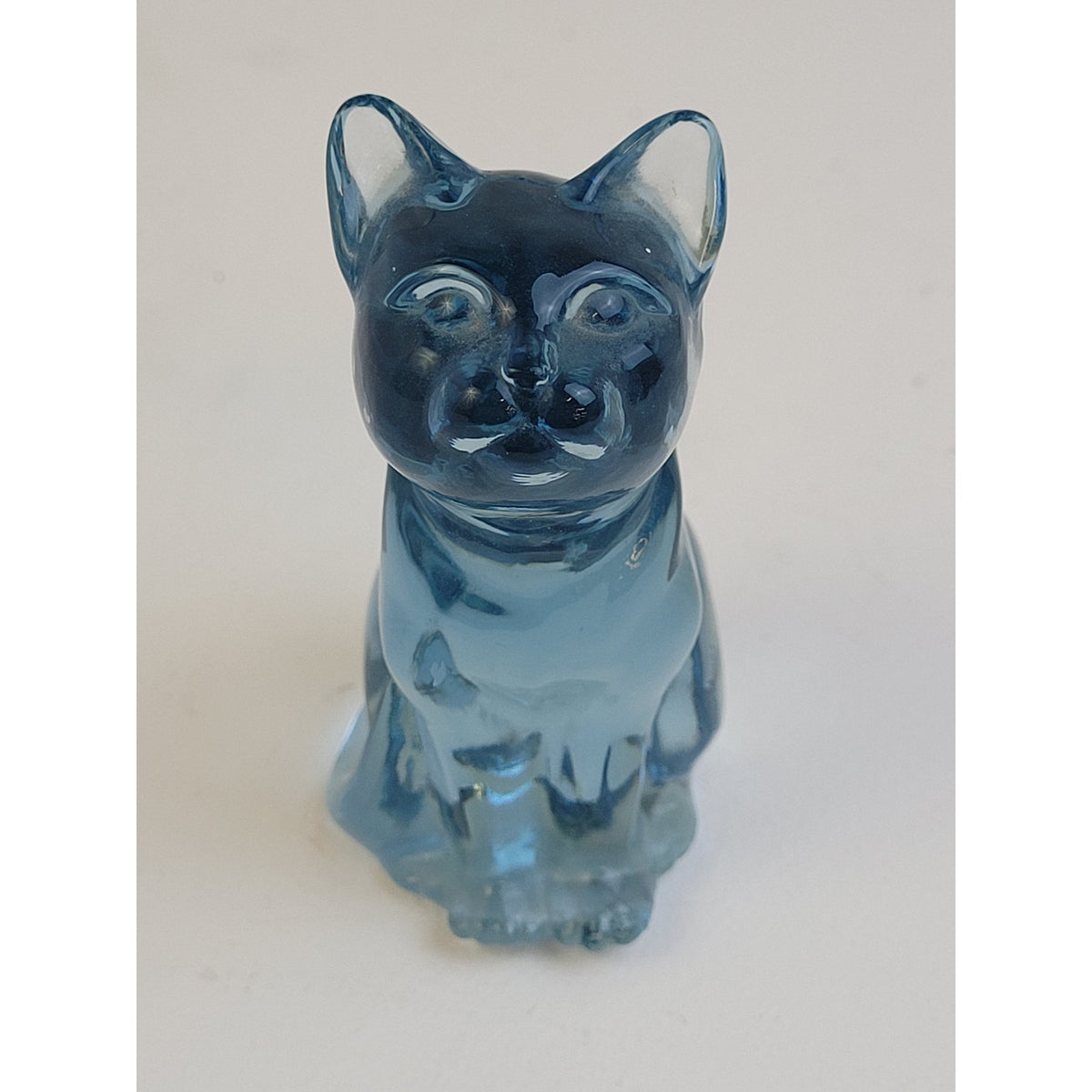 Vintage Fenton Glass Light Sky Blue Sitting Cat Figurine 3.75" H
