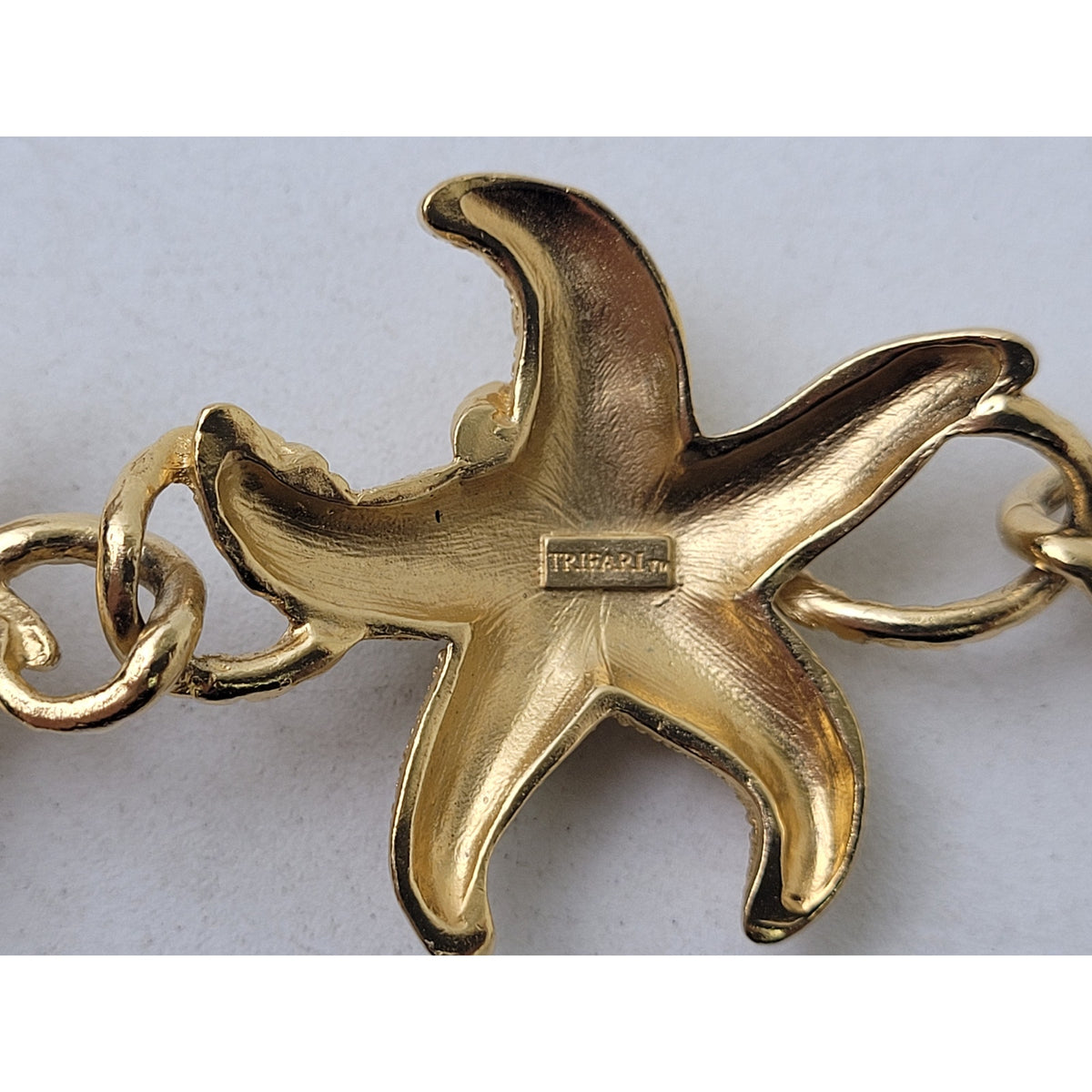 VTG 80s Trifari Gold-Tone Starfish Bracelet w Blue & Green Cabochon Stones EUC