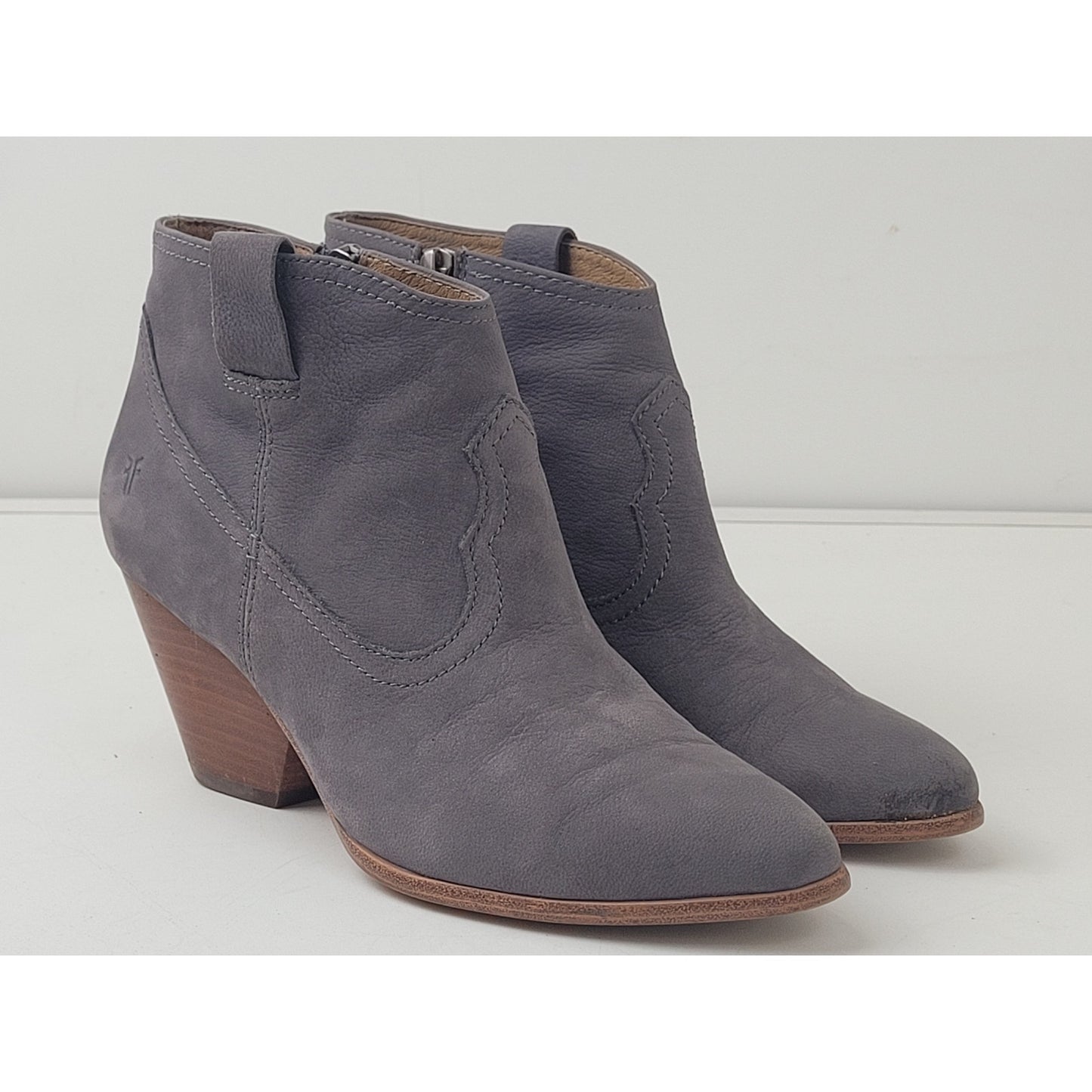 Frye Grey Cowgirl Side Zip Leather Booties Sz 7.5