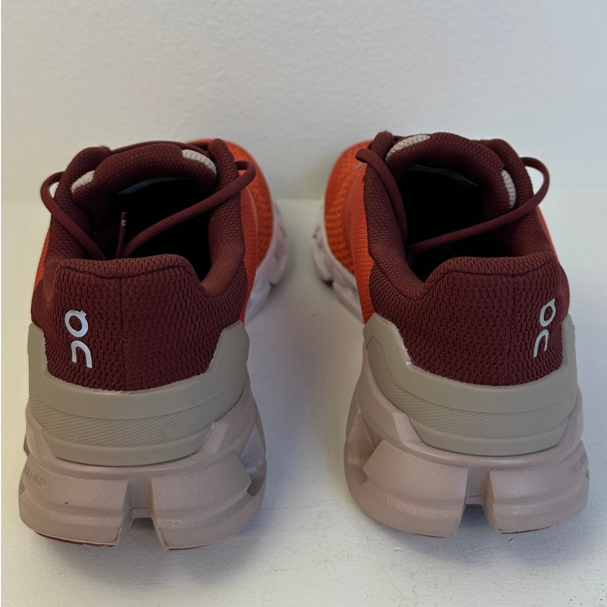 On Cloudflyer 4 Rust/Hay Running Shoes Women's Sz 9