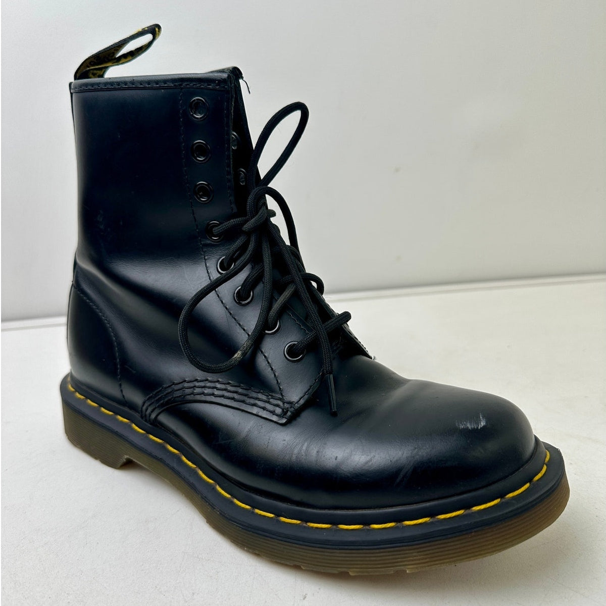 Dr. Martens 1460 Black Smooth Leather 8-Eye Lace Up Boots Women's Sz 8
