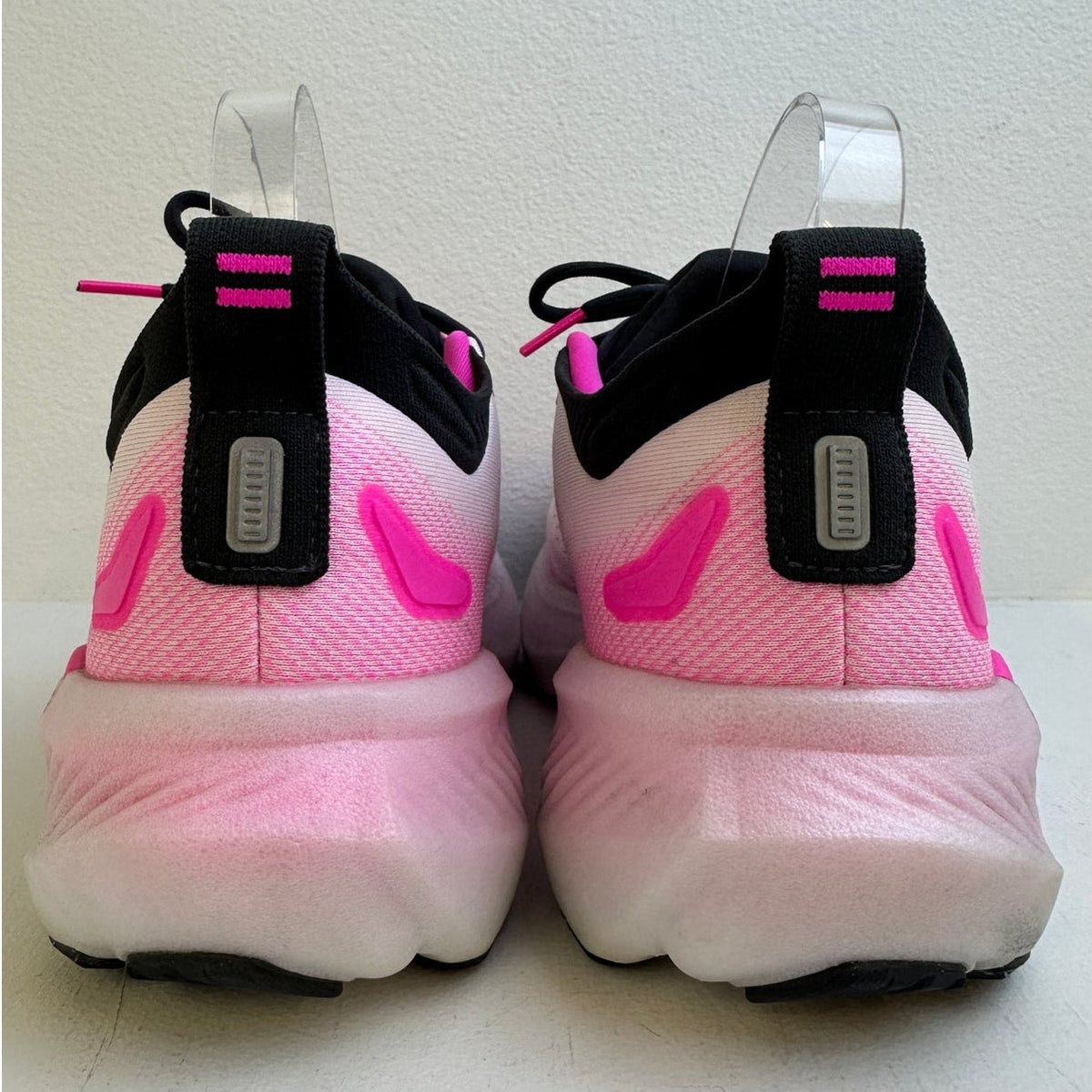 Brooks Glycerin 23 White Cyber Pink Max Cushion Running Shoes Women's Sz 8.5