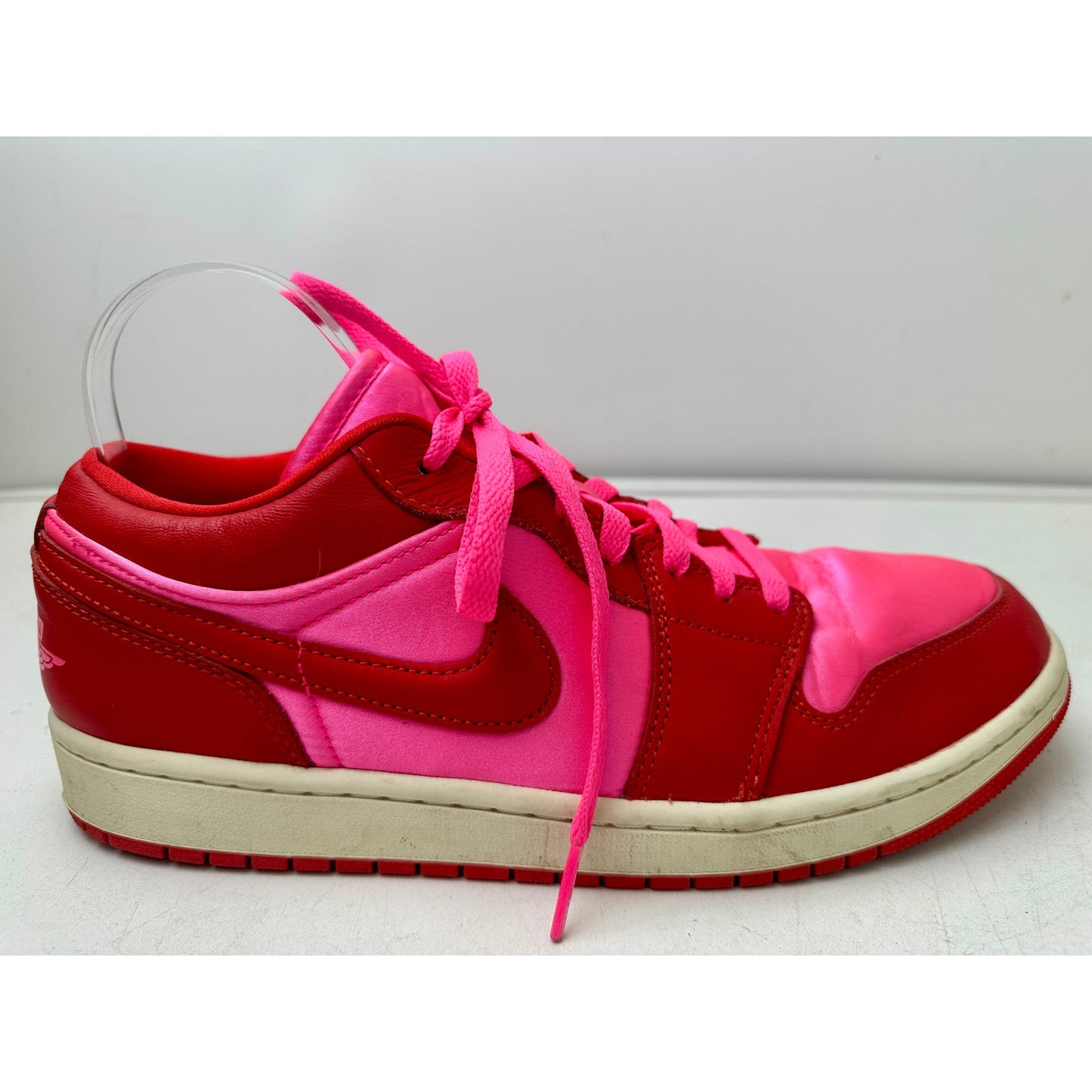 Air Jordan 1 Low SE Pink Blast Sneakers Women's Sz 11