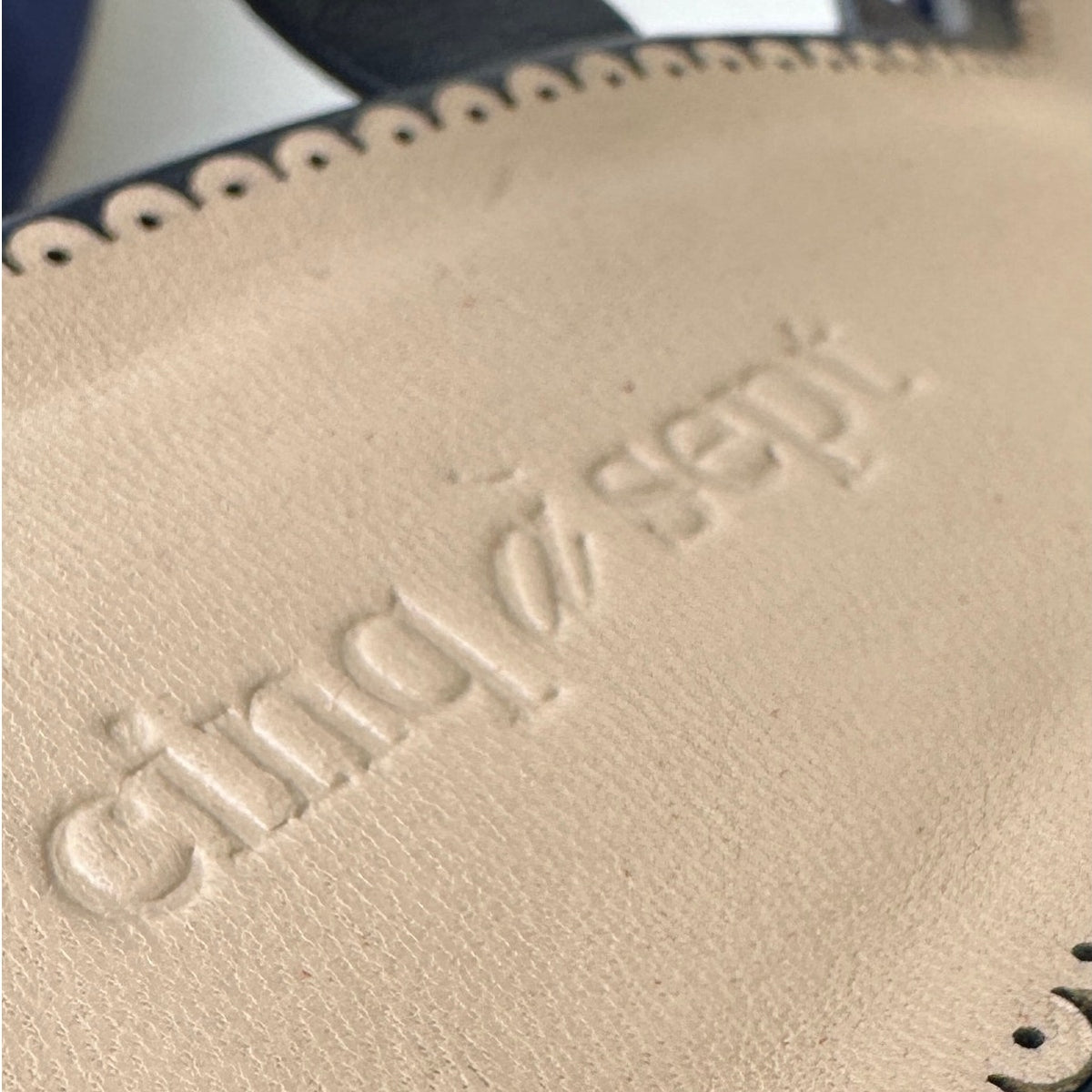 Cinq à Sept Navy Leather Sasha Vachetta Suede Platform Wedge Sandals Women's Sz 9