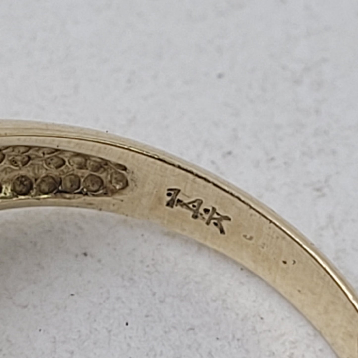 14K Yellow Gold 5-Stone Garnet Heart Ring | Size 5 3/4 | 2.88 Grams