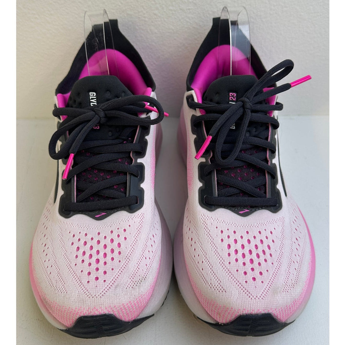 Brooks Glycerin 23 White Cyber Pink Max Cushion Running Shoes Women's Sz 8.5