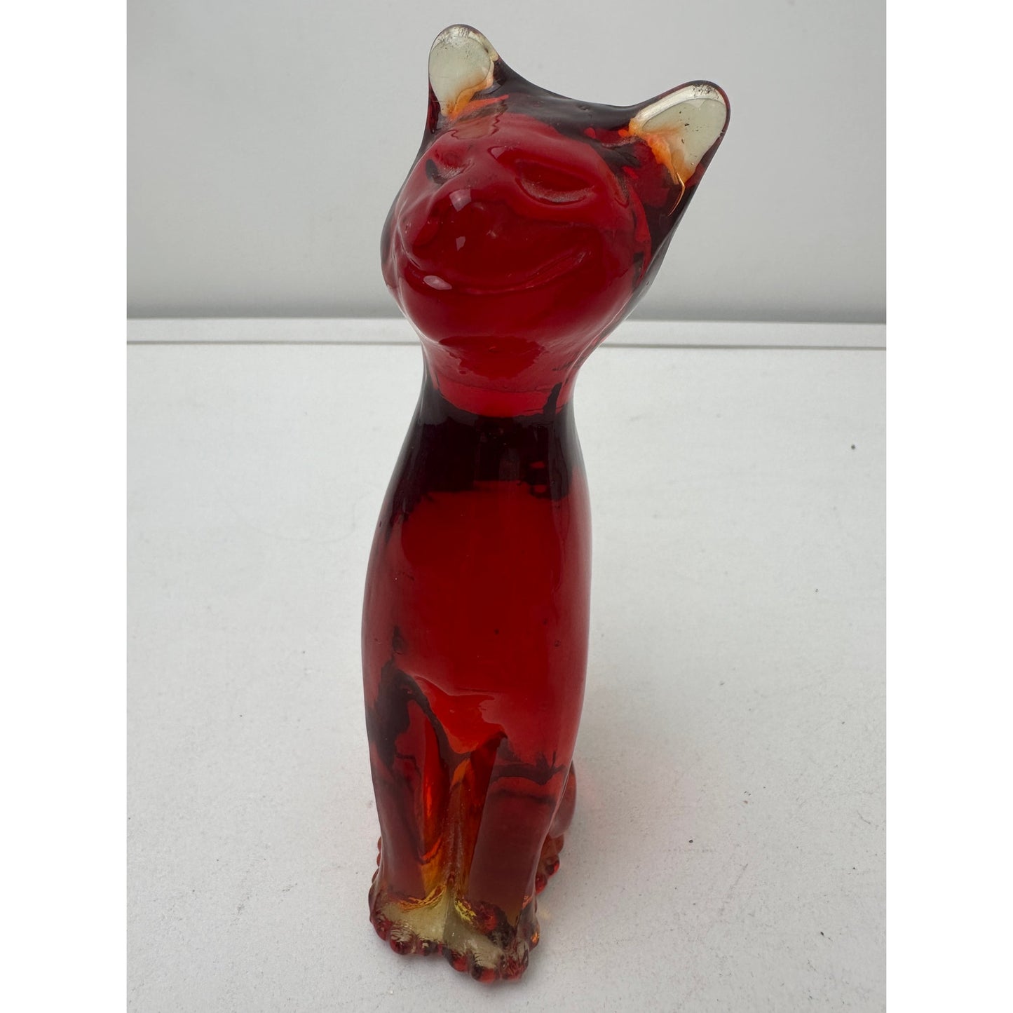 Vintage Kanawha Amberina Glass Smiling Cat Figurine