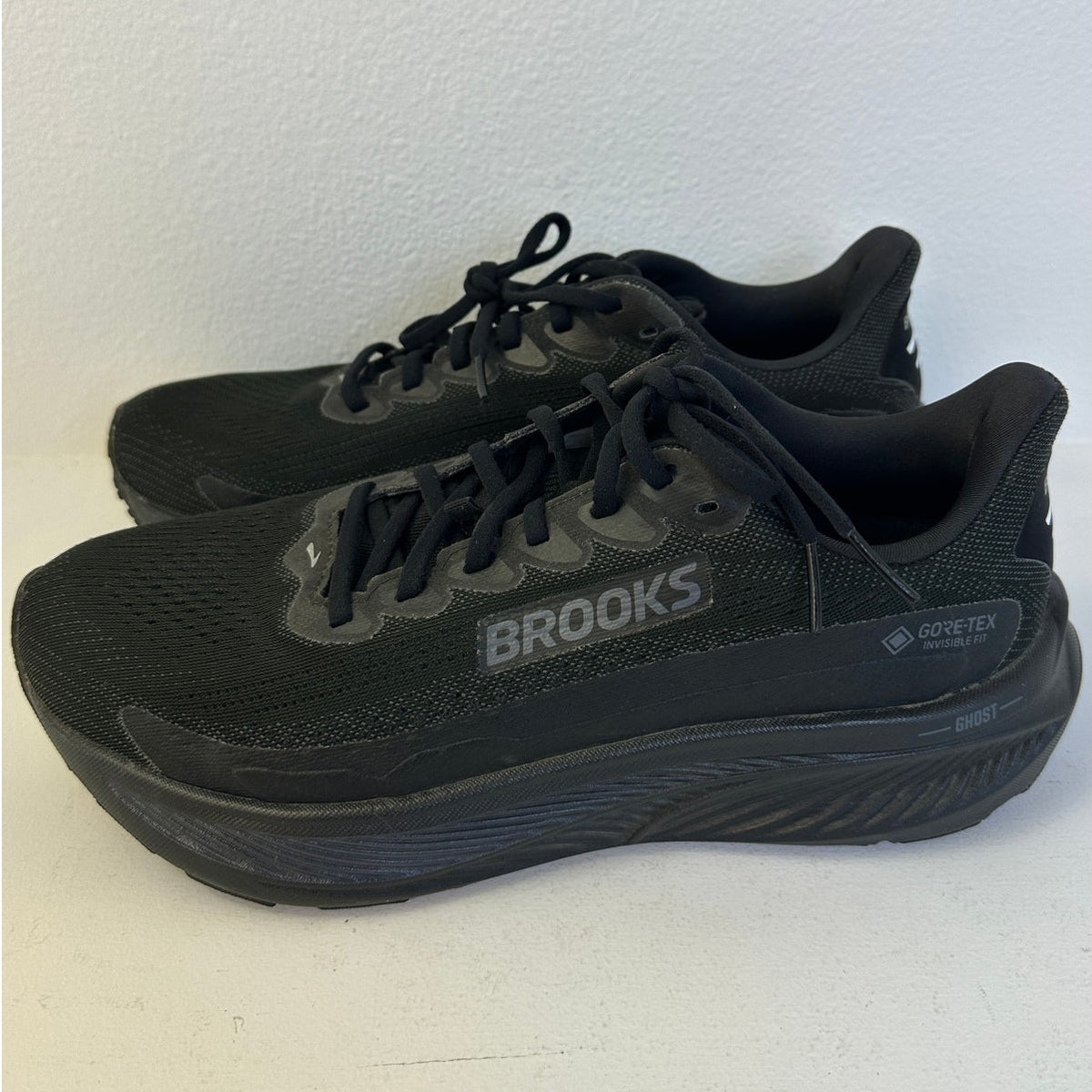 Brooks Ghost 17 GTX Black/Ebony Waterproof Running Sneakers Women's Sz 10.5