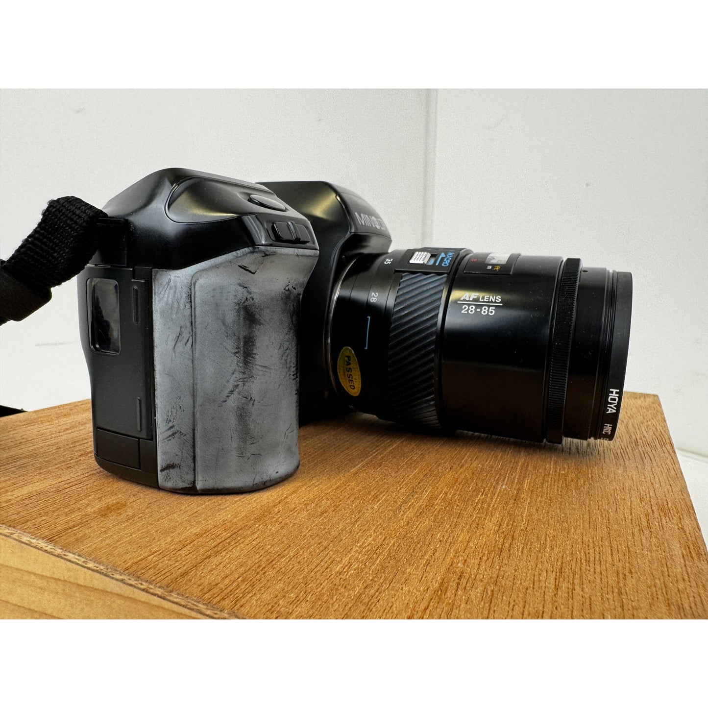 Minolta Dynax 7000i w/ 28-55mm Lens, Portrait/Depth Cards, Manuals & Bag