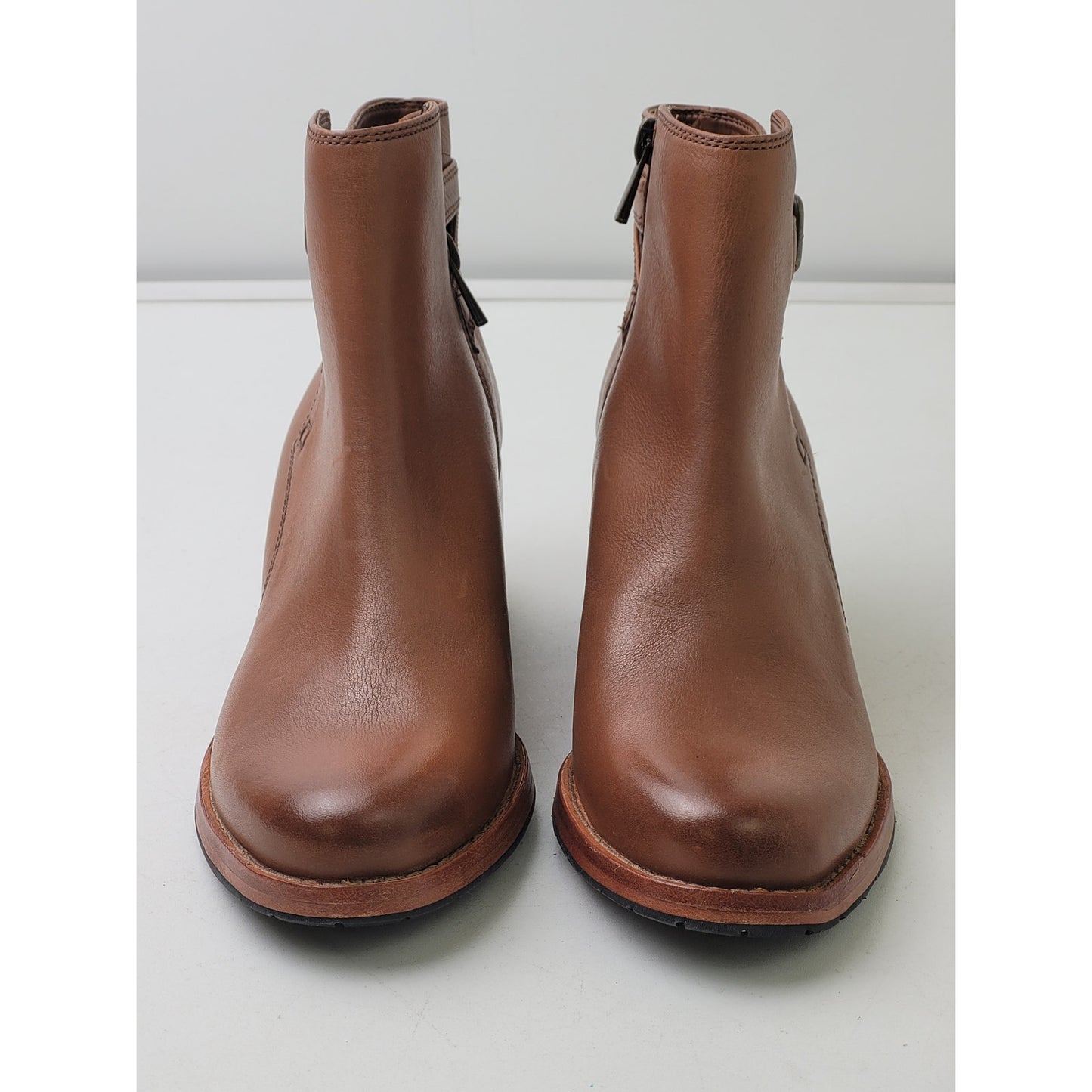 Clarks Jax Dark Tan Leather Heeled Booties Women's Sz 6