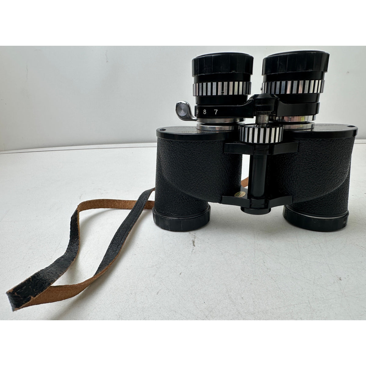 Vintage Belmont Tri-Tested Extra Wide Angle Zoom Binoculars 7X-15X35 with Case