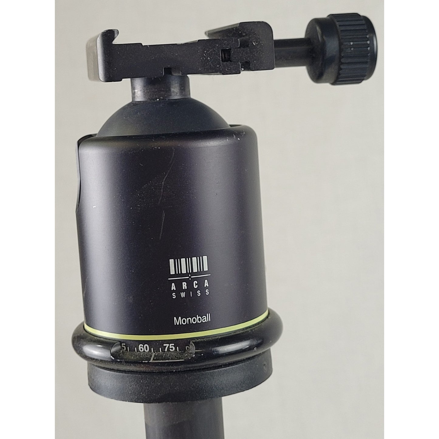 Gitzo Carbon Fiber Camera Tripod Model G2228 | Stable & Durable