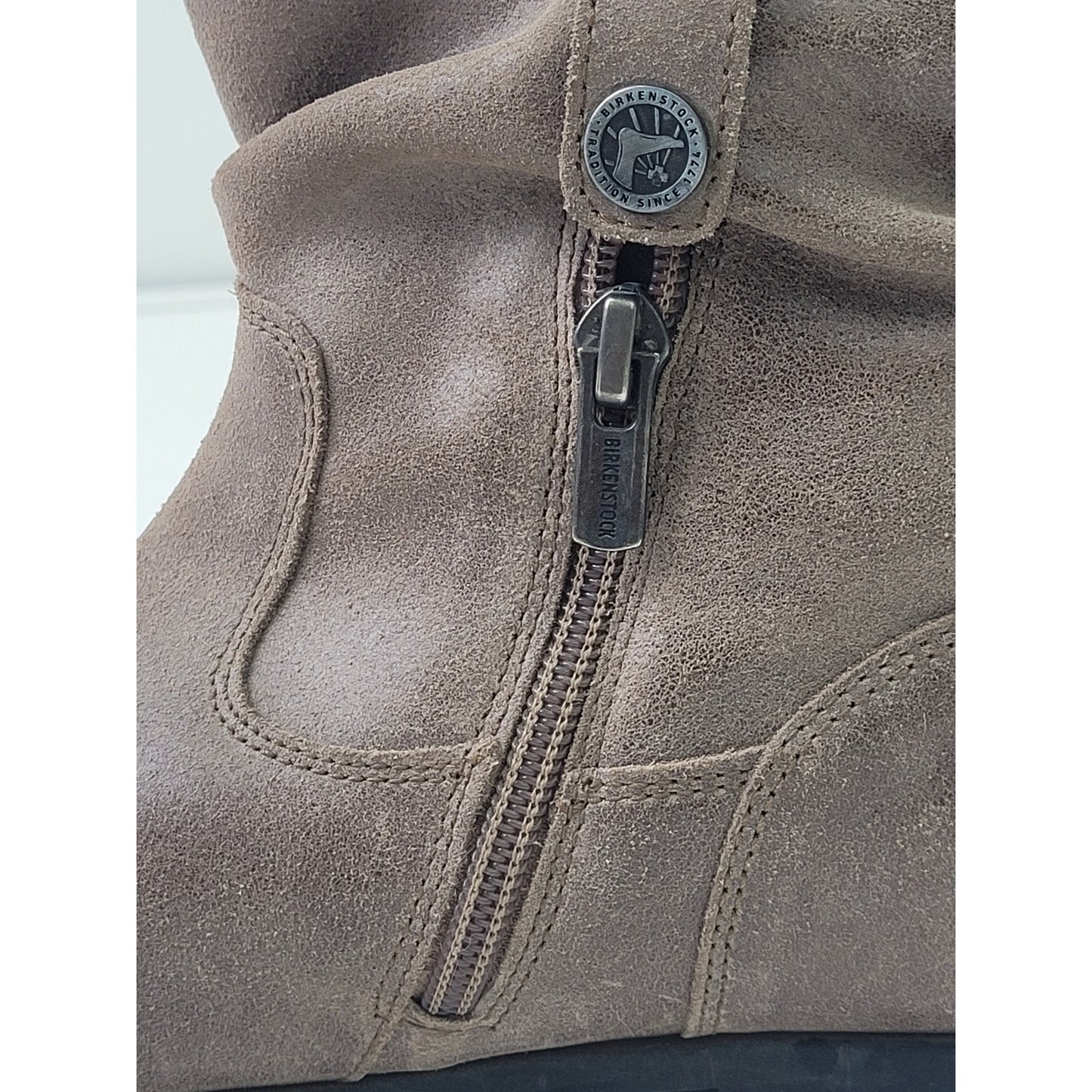 Birkenstock Boots Sarnia Slouch Waxed Suede Women's Sz 38 (7)