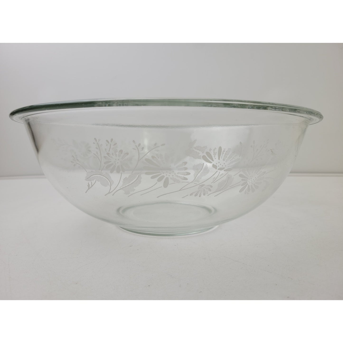Vintage Pyrex Colonial Mist Nesting Bowls Set of 4 White Daisy Batter Bowls USA
