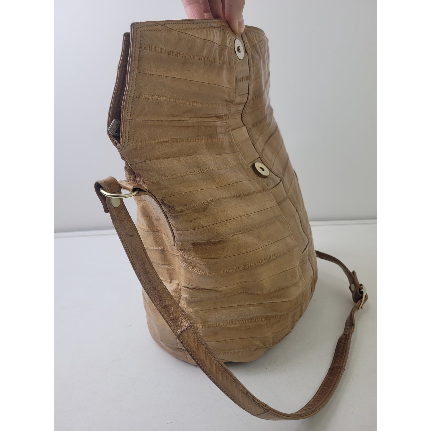 Vintage 1980s Tan Eel Skin Hobo Bucket Bag Medium Size Purse