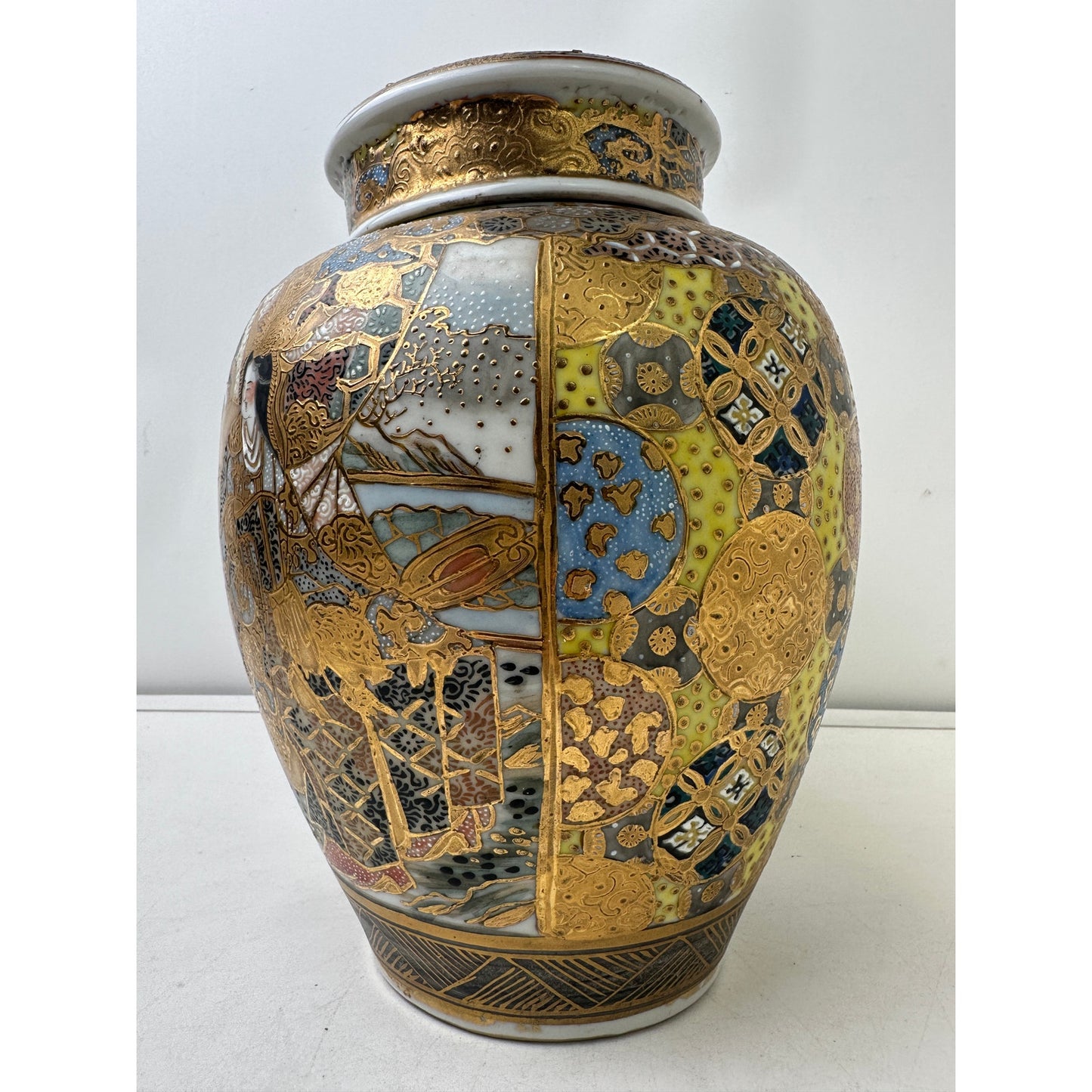 Vintage Japanese Satsuma Moriage Koro Incense Burner W/ Pierced Lid