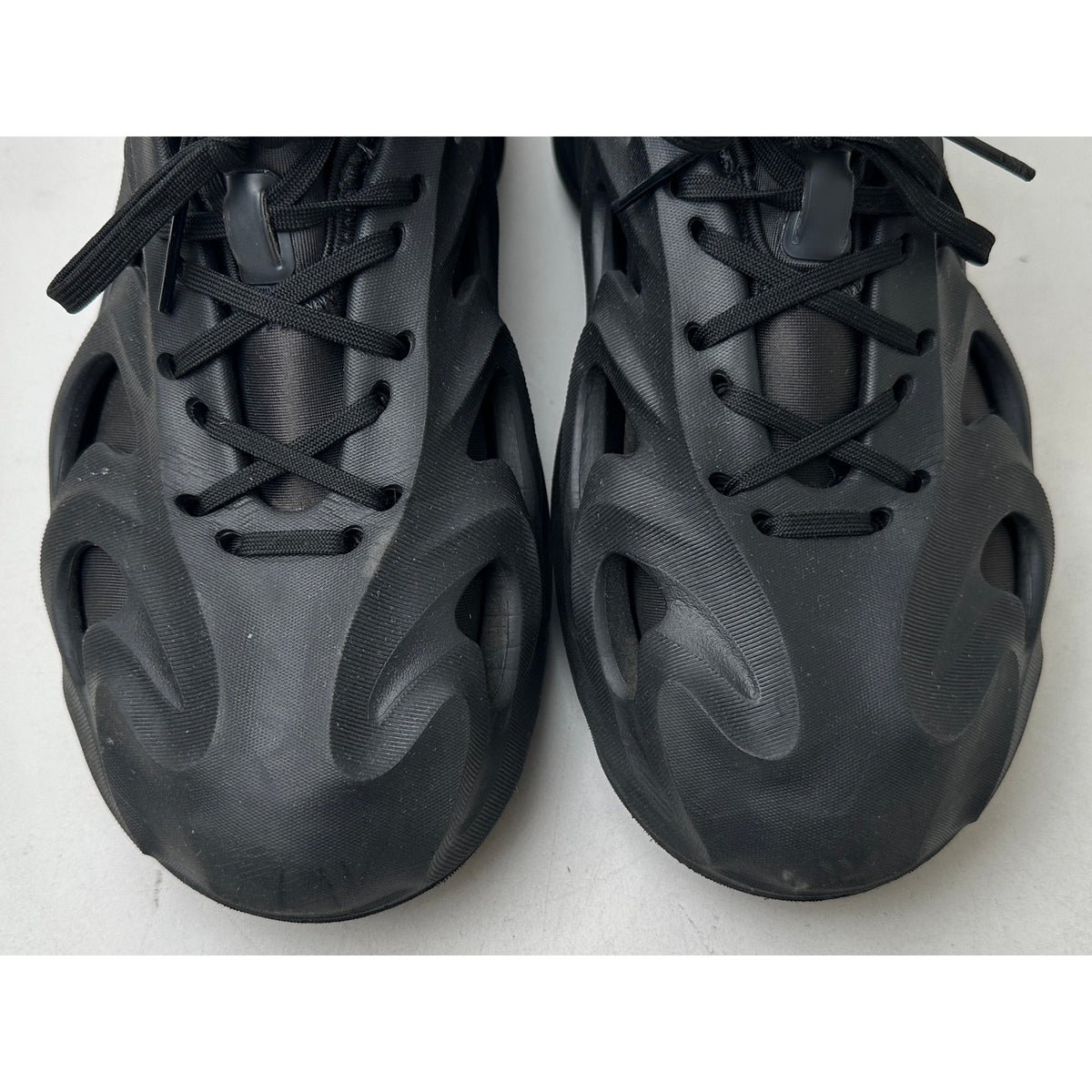 Adidas adiFOM Q Black Carbon Sneakers Men's Sz 7.5