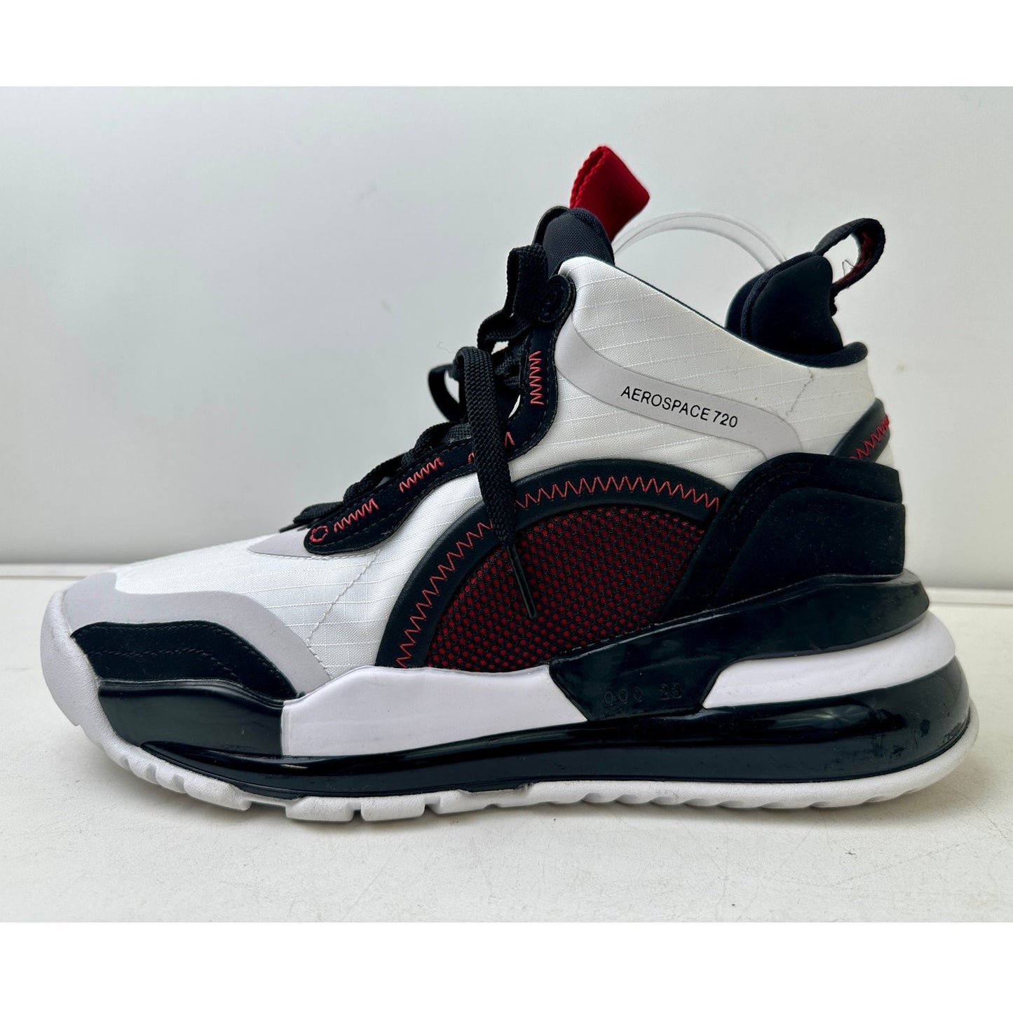 Jordan Aerospace 720 White Black Gym Red Sneakers Men's Sz 8.5