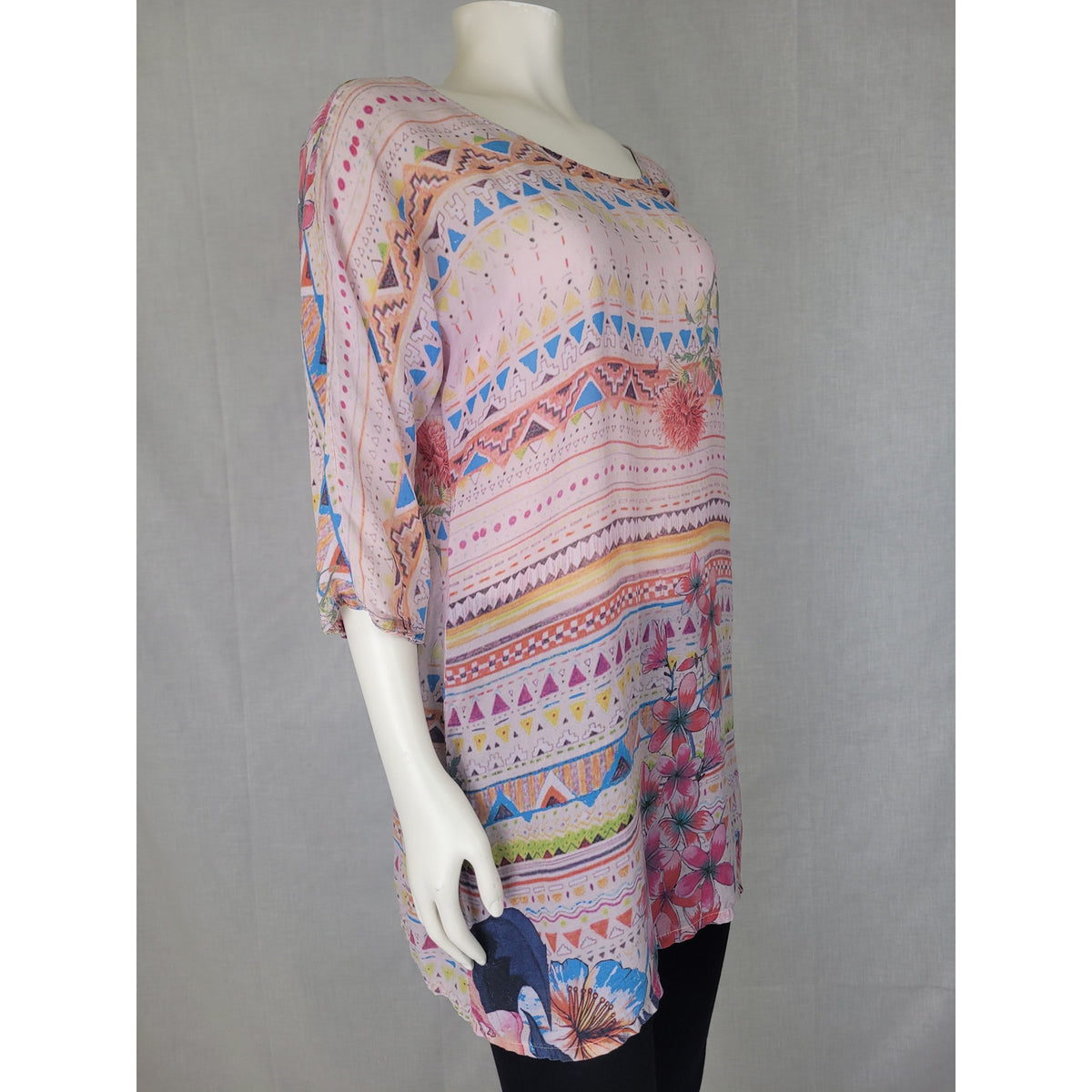 Johnny Was Elly Flair Aztec Geometric Floral Print Rayon Tunic Top Women's Sz S