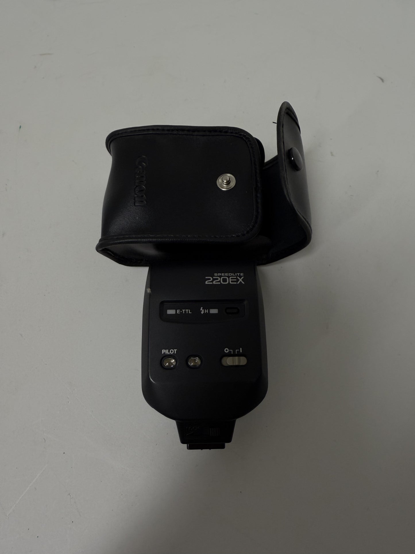 Canon 220EX Flash