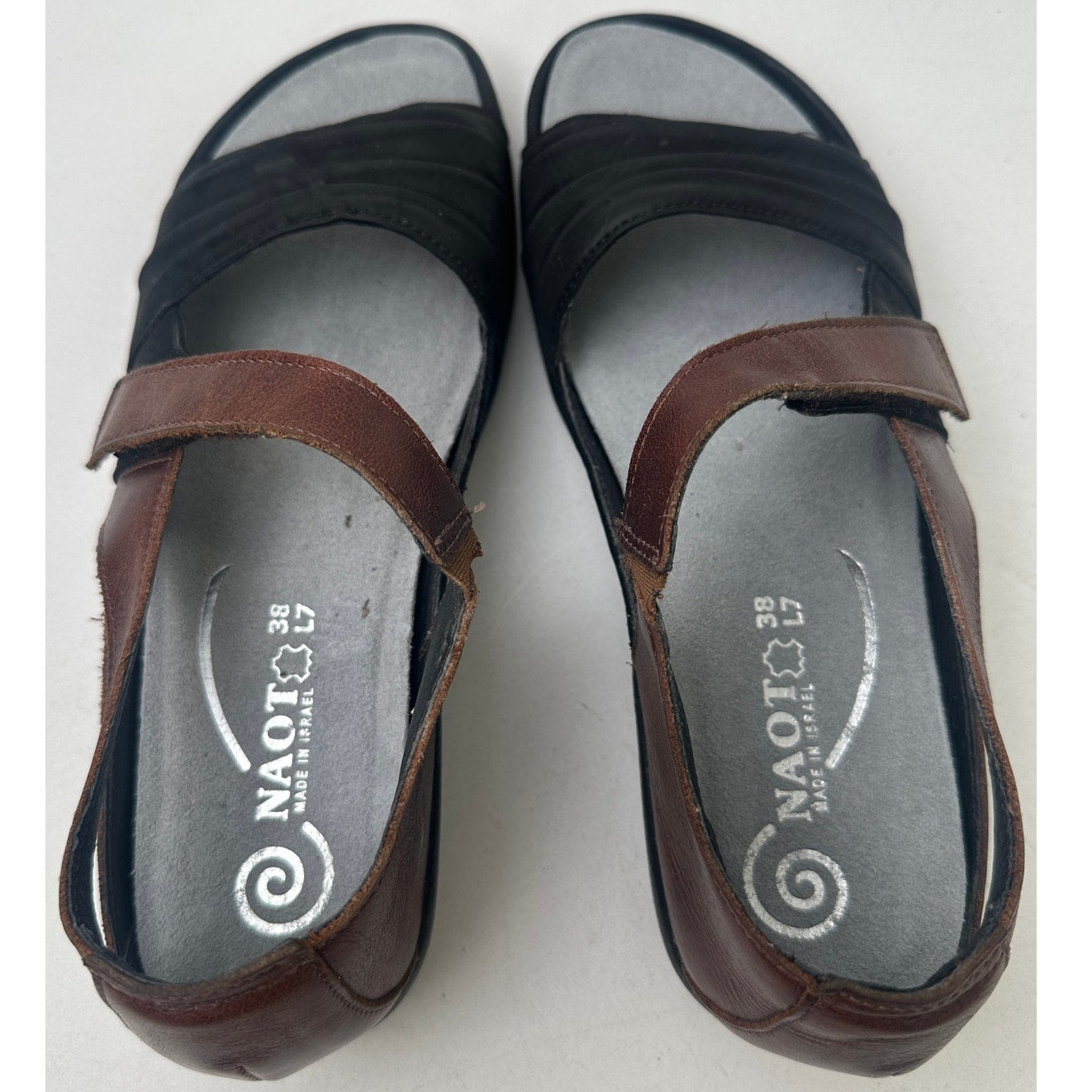 Naot Papaki Black & Cinnamon Leather Comfort Sandals Women's Sz 7