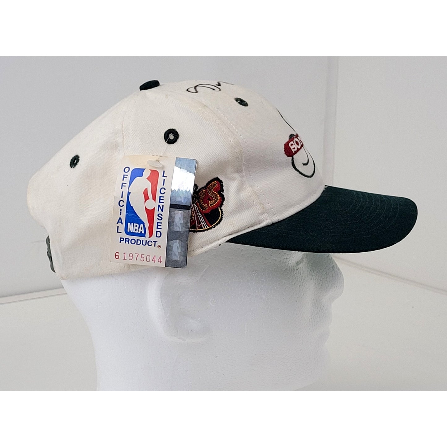 Vintage 1990s Seattle Sonics Snapback Hat Signed by Gary Payton NWT