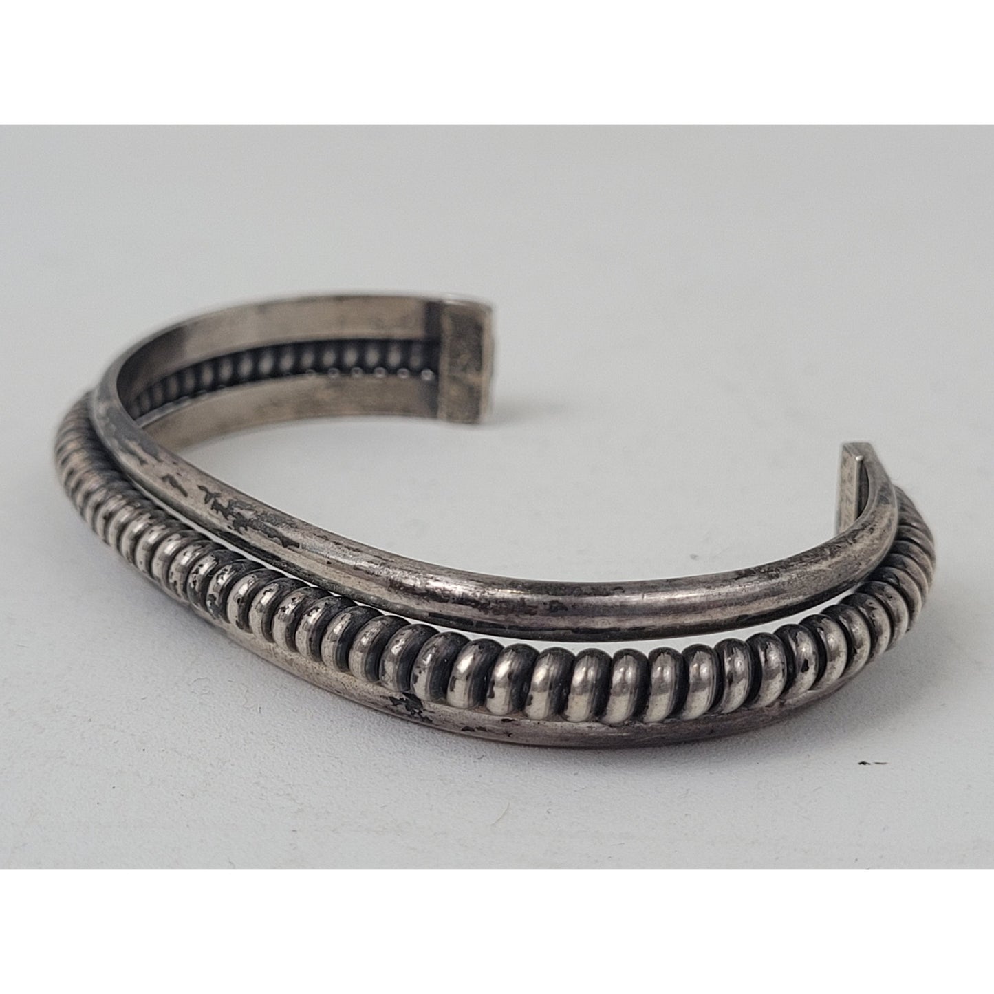 Sterling Silver Cuff Bracelet sz M/L 33g