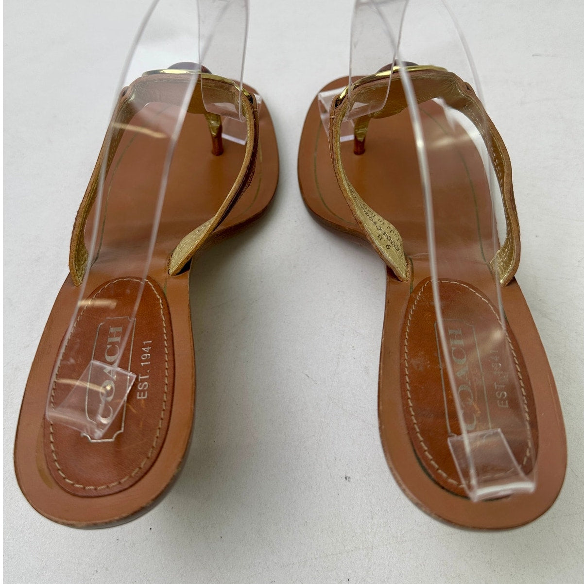 Vintage Coach Leather Kitten Heel Thong Sandal with Amber Medallion Women's Sz 9