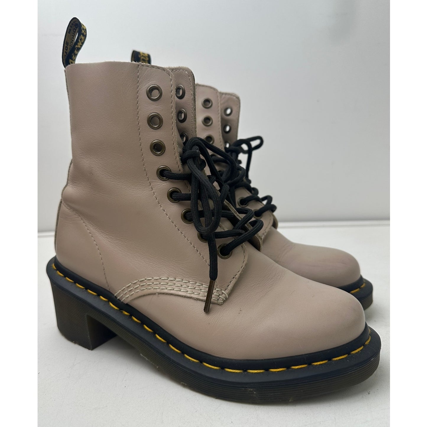 Dr. Martens Clemency Natural Wanama Heeled Lace Up Boots Women's Sz 6