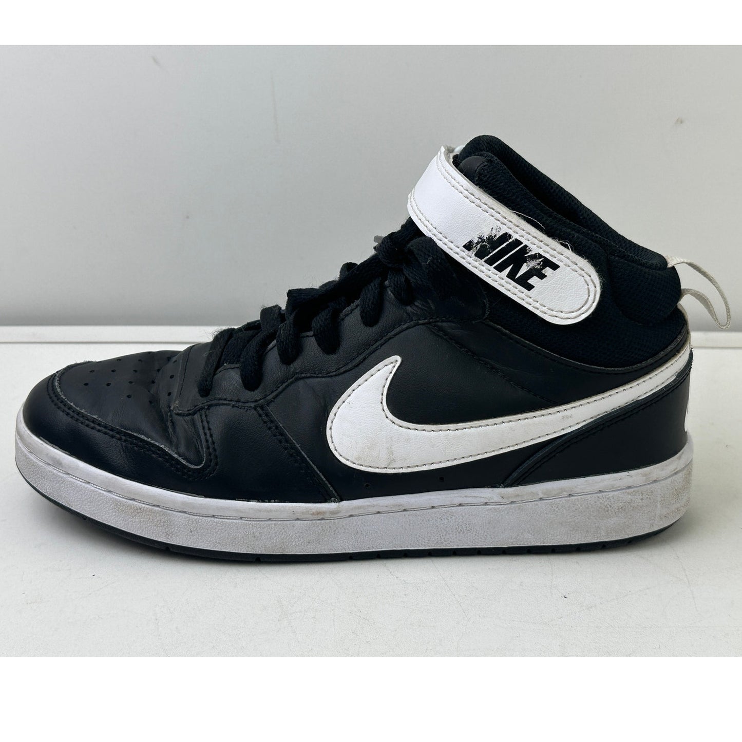 Nike Court Borough Mid 2 Black/White Sneakers Youth Sz 6.5