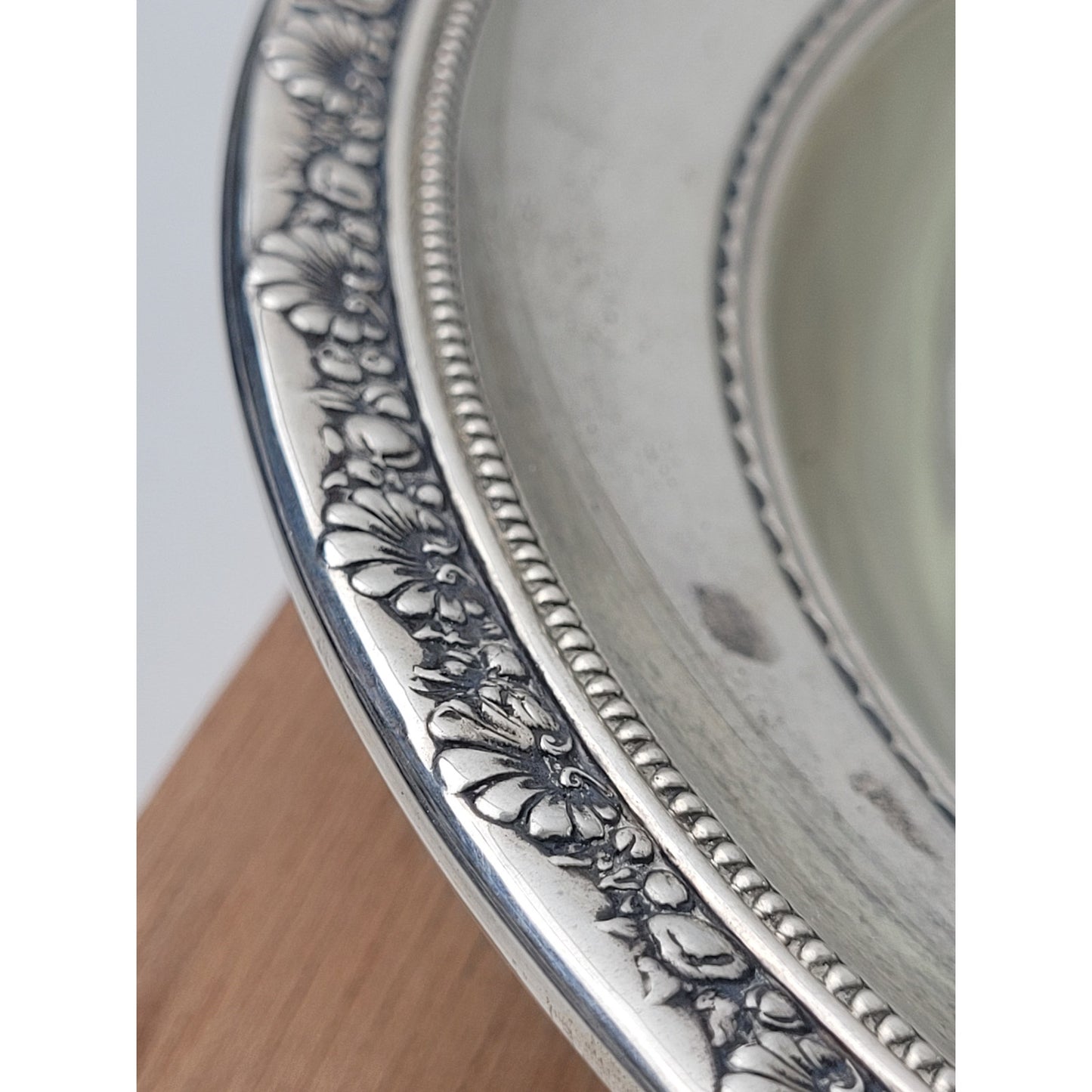 Medici Sterling Silver 10" Diameter Bowl w Decorative Trim 2 1/8" H | 10.5 Oz
