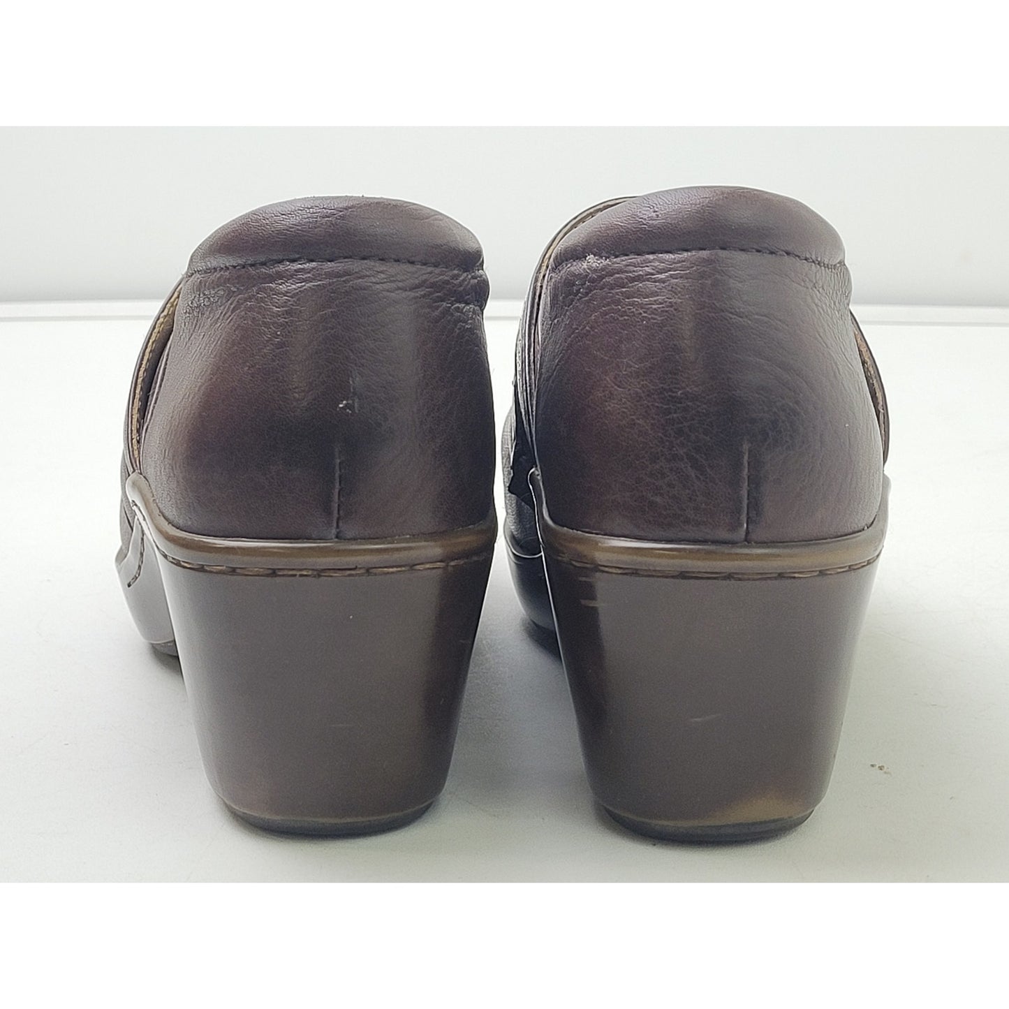 Ariat Ellie Brown Leather Slip On Comfort Clogs Women's Sz 7.5