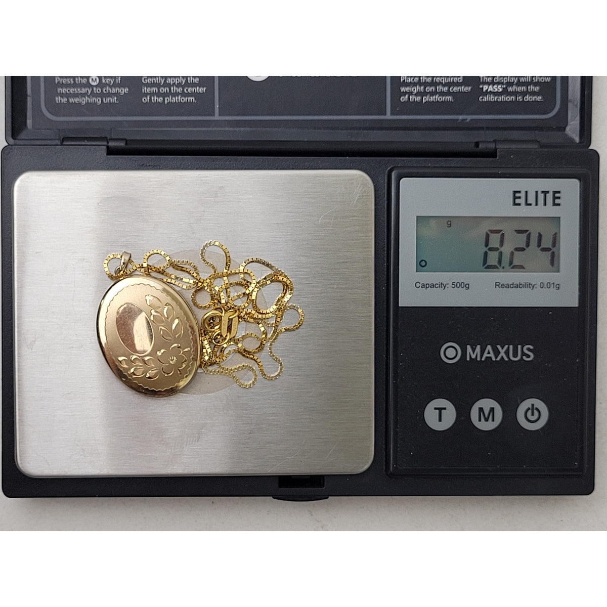 Solid 14K Yellow Gold Vintage Engraved Locket on 20" Gold Box Link Chain | 8.24g