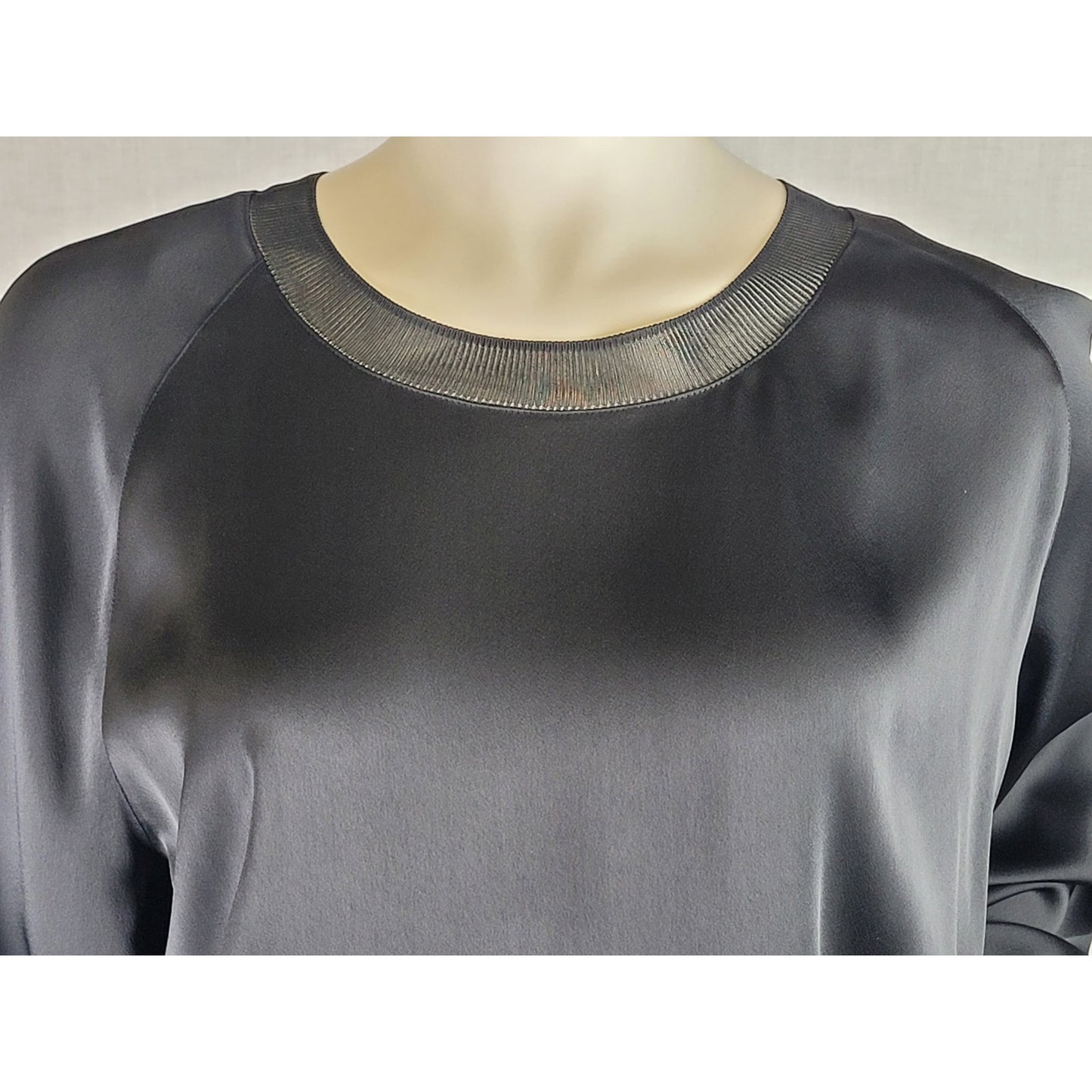 Vince Satin Blouse Sleek Band Collar Raglan Long Sleeves Women's Sz L