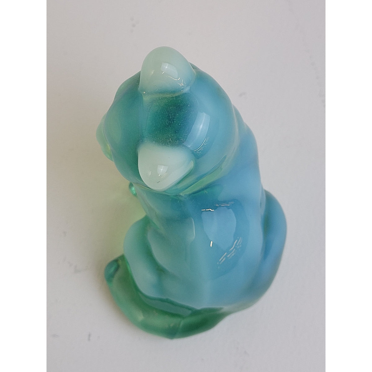 Vintage Fenton Glass Green Opalescent (Sea Mist Green) Sitting Cat Figurine