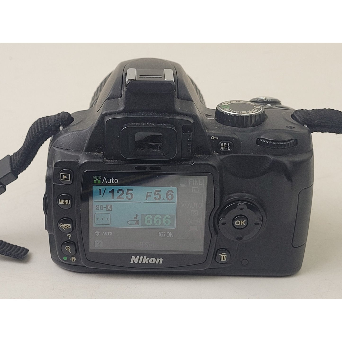 Nikon D60 DSLR & 18-55 f/3.5-5.6G Nikkor Lens+Case, Batteries, SD Card, Charger