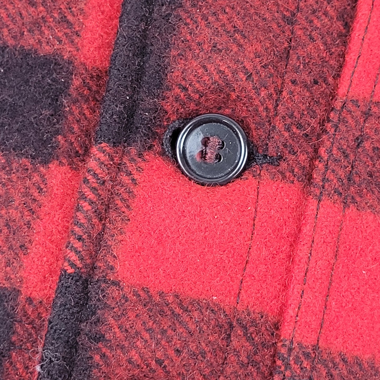 Filson Wool Mackinaw Vest Buffalo Plaid Red & Black | Men's Sz L/XL