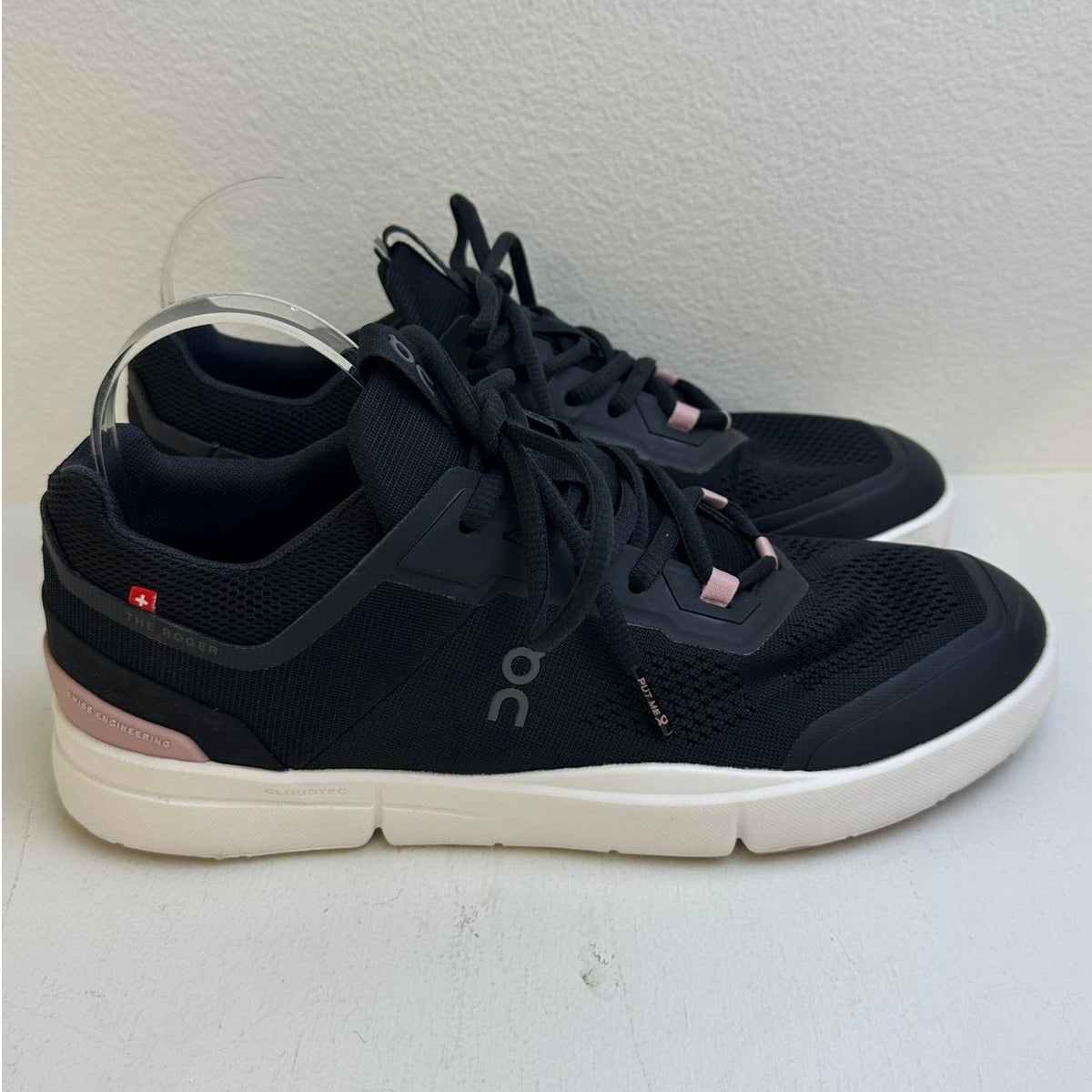 On Cloud The Roger Spin Black Zephyr Sneakers Women's Sz 9.5