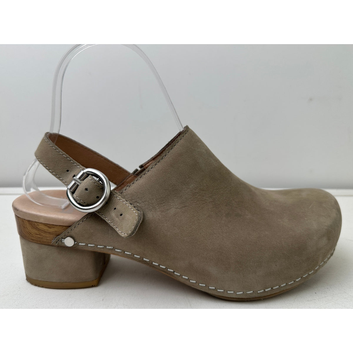 Dansko Marty Taupe Suede Slingback Clogs Women's Sz 7.5