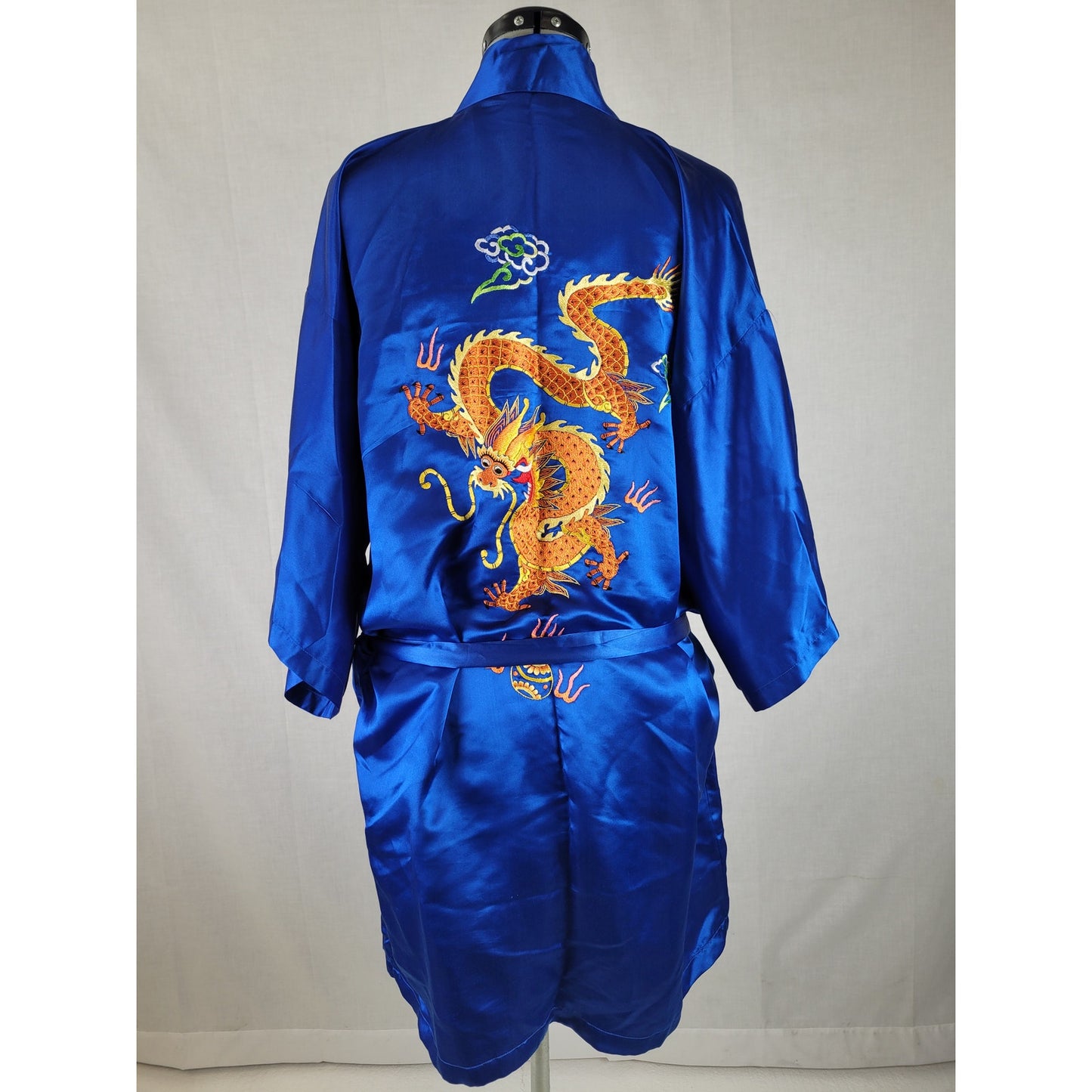 Vintage Pearls Brand Gold Dragon Embroidered Blue Silk Robe w Belt Sz S/M
