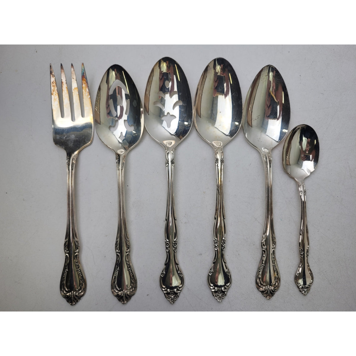 Vintage Oneida Community Silverplate Affection Pattern Flatwear Set of 50