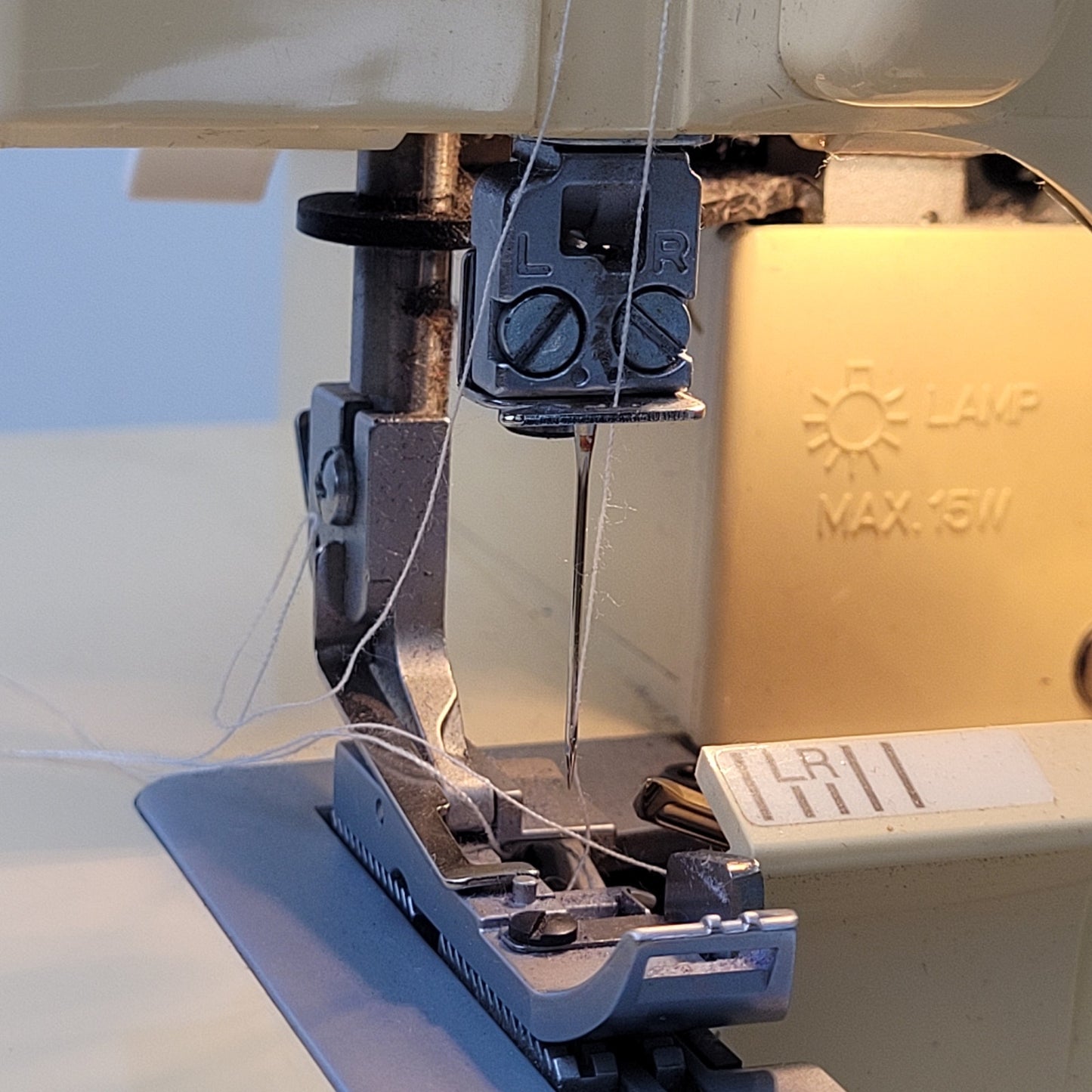 Baby Lock Eclipse SX Overlocker Serger Model BLE1SX w Foot Pedal & Manual